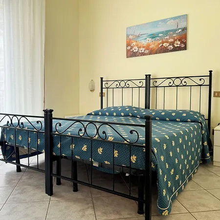 Golfo Hotel *